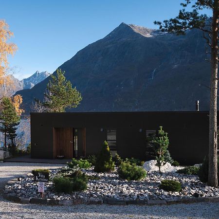 Villa Kristina / Andalsnes Torvik Exterior foto